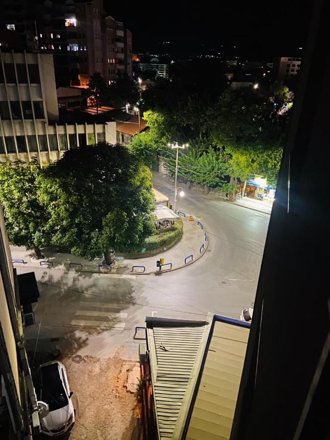 Royal King Apartment Kumanovo Buitenkant foto