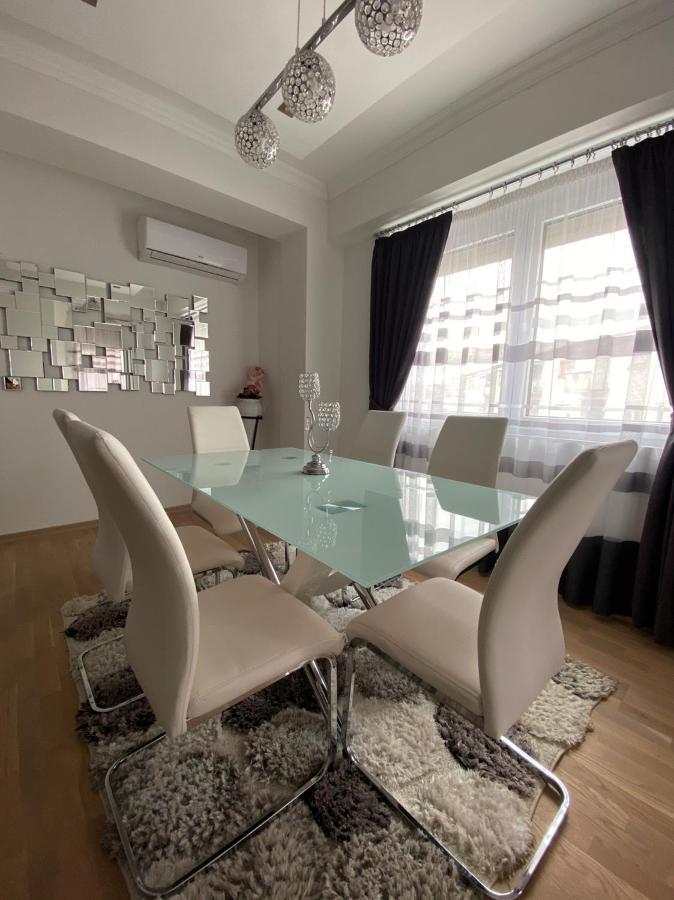 Royal King Apartment Kumanovo Buitenkant foto